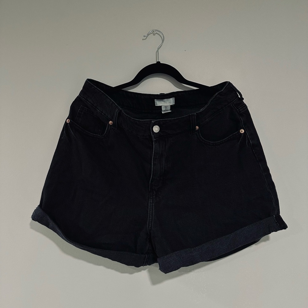 H&M Mom Ultra High Denim Shorts - Black🖤✨